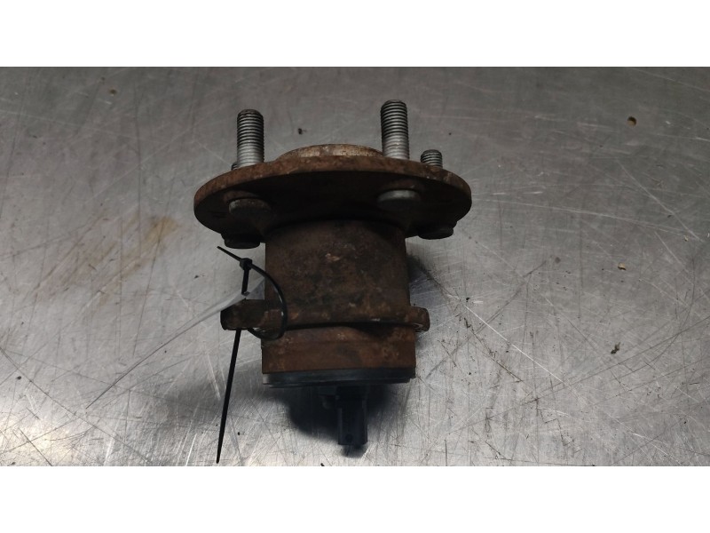 Recambio de buje trasero izquierdo para ford focus c-max (cap) ambiente (d) referencia OEM IAM 3M512C299R  