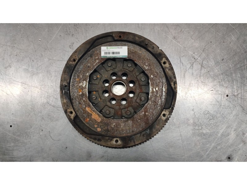 Recambio de volante motor para nissan x-trail ii (t31) 2.0 dci 4x4 referencia OEM IAM   