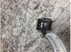 Recambio de boton antiniebla para nissan serena (c23m) 2.0 slx diesel referencia OEM IAM  4 PINS  2