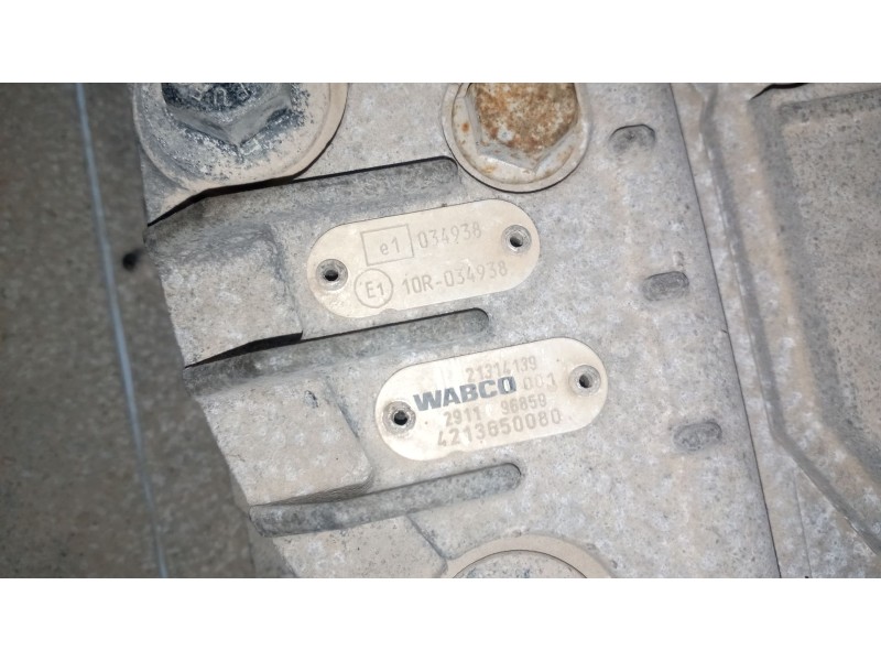 Recambio de caja cambios para renault magnum ab diesel referencia OEM IAM AT2412D 3190584 1100140504