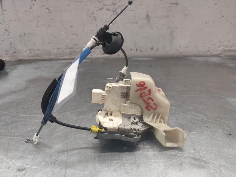 Recambio de cerradura puerta delantera izquierda para audi a4 ber. (b8) básico referencia OEM IAM 8J1837015A  