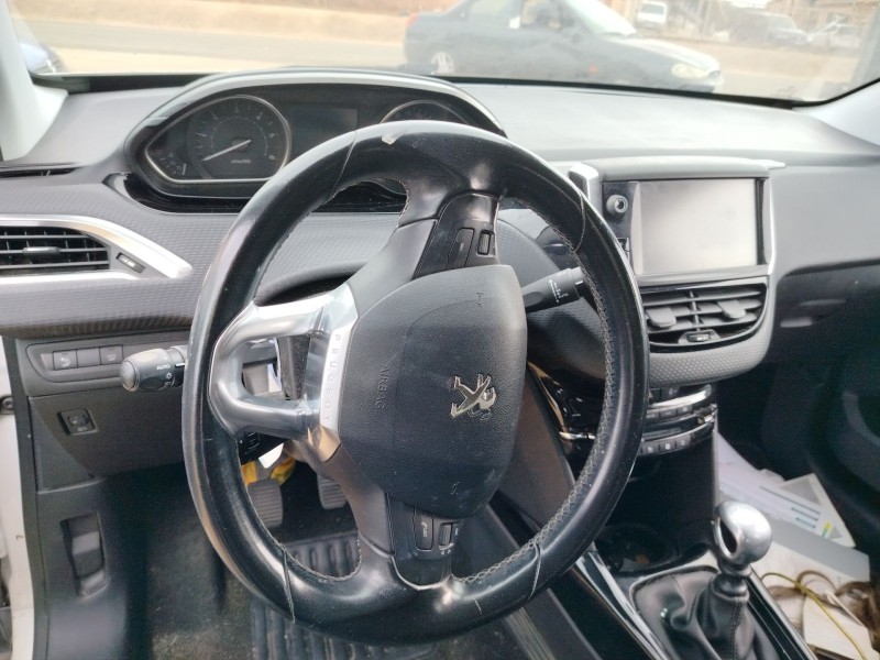 peugeot 2008 i (cu_) del año 2014