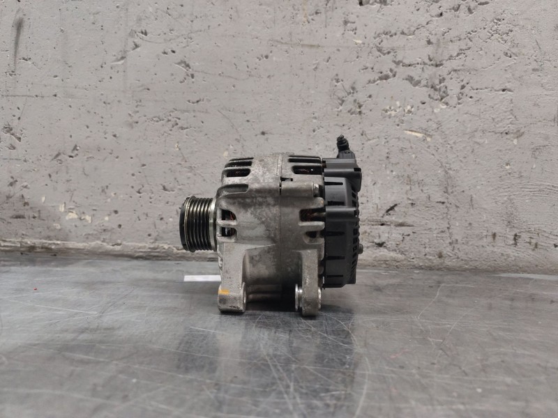 Recambio de alternador para peugeot expert kasten standard básico referencia OEM IAM 9818677980  
