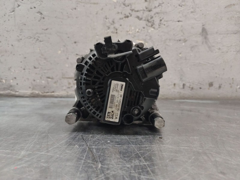 Recambio de alternador para peugeot partner tepee 1.6 bluehdi 100 referencia OEM IAM 9810525380  