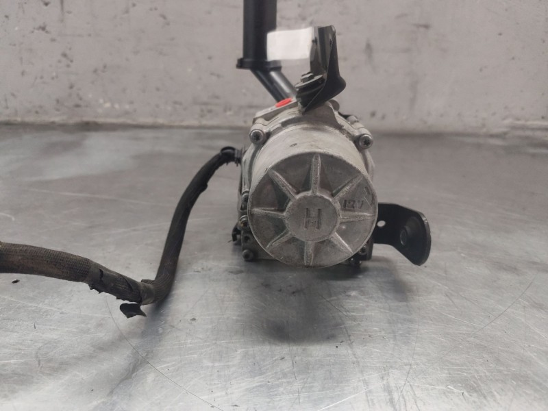 Recambio de bomba direccion para peugeot partner tepee 1.6 bluehdi 100 referencia OEM IAM 117132d  