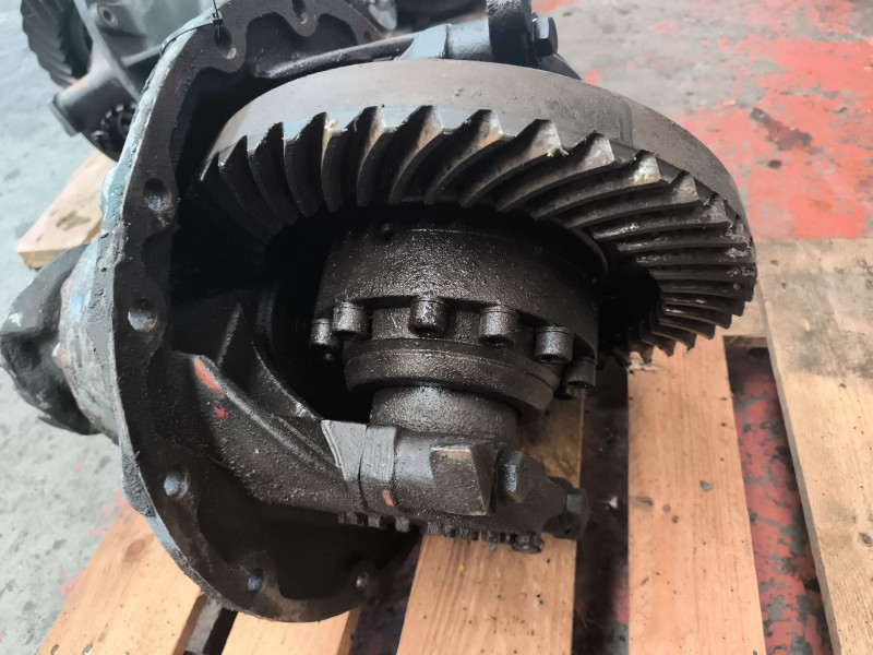 Recambio de grupo para scania trucks serie 2 k-92 referencia OEM IAM R642 RATIO:6.71 8072595