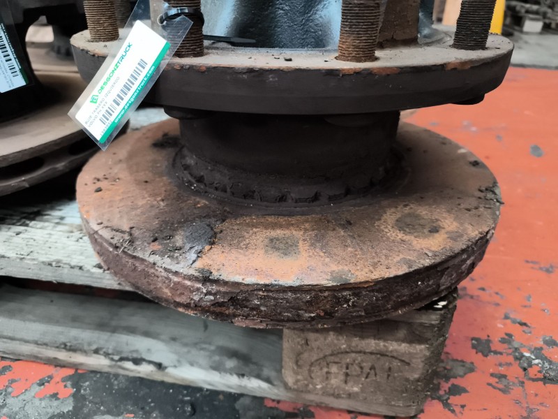 Recambio de buje trasero izquierdo para volvo fh xxx 12.8 diesel referencia OEM IAM   