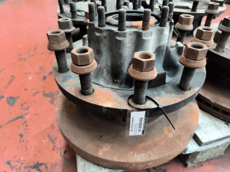 Recambio de buje trasero izquierdo para renault premium lander 10.8 diesel referencia OEM IAM   