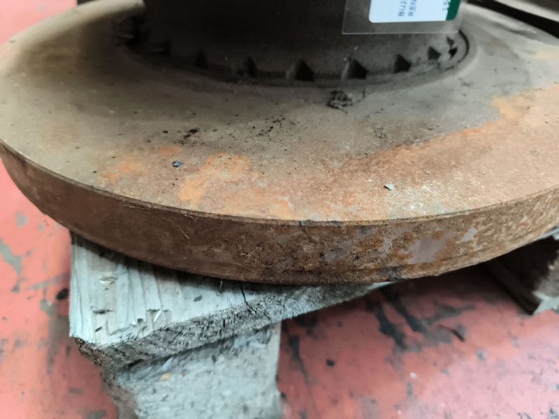 Recambio de buje trasero izquierdo para renault premium lander 10.8 diesel referencia OEM IAM   