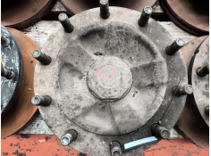 Recambio de buje delantero para renault premium lander 10.8 diesel referencia OEM IAM 7421022433  