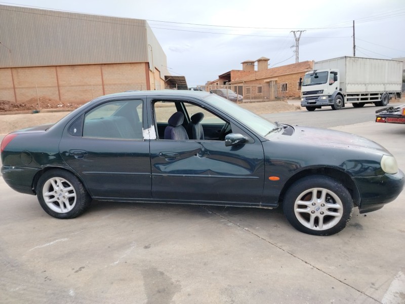 ford mondeo ii sedán (bfp) del año 1996