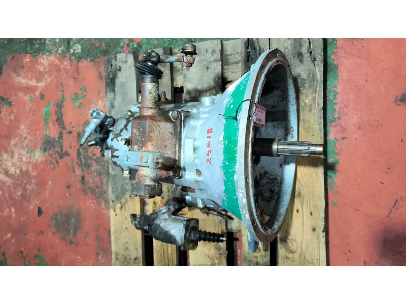 Recambio de caja cambios para ebro l-35s referencia OEM IAM T5200  