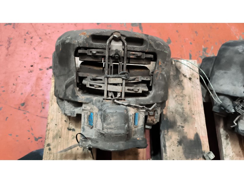 Recambio de pinza freno delantera derecha para renault midlum 4.2 diesel referencia OEM IAM 5010422261  