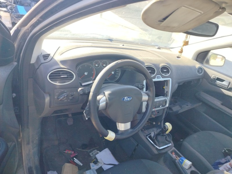 ford focus berlina (cap) del año 2006