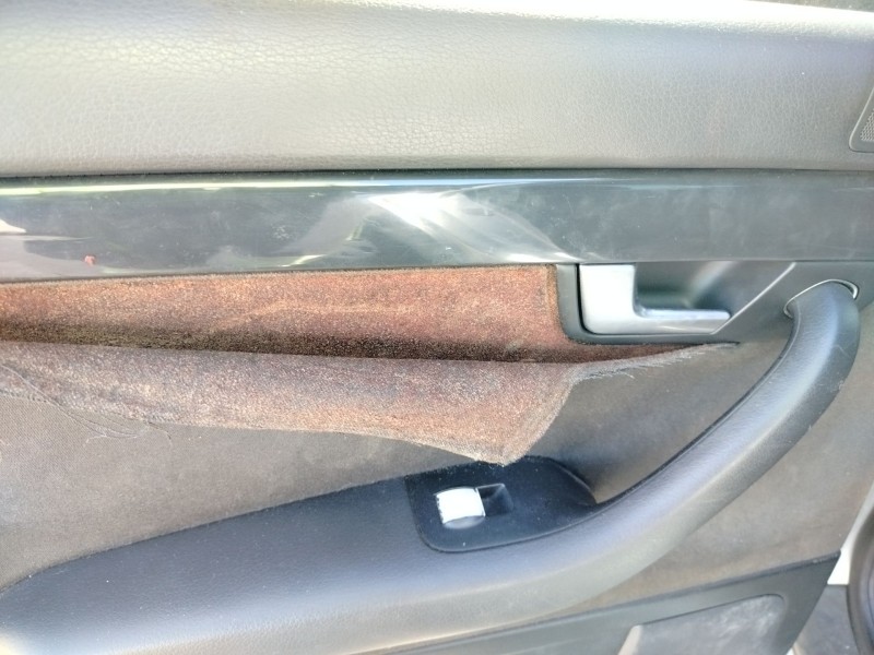 audi a4 berlina (8e) del año 2000