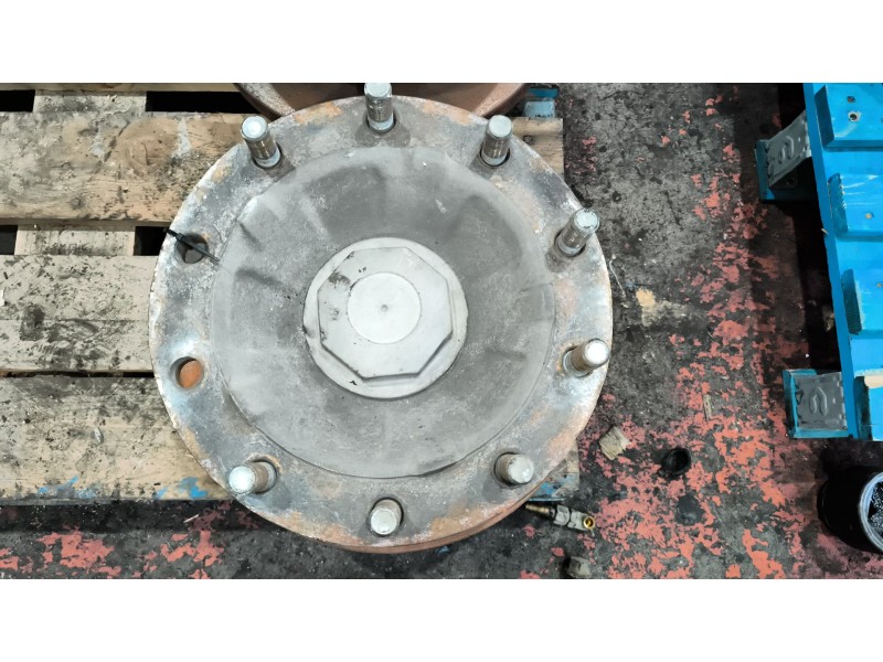 Recambio de buje delantero para volvo trucks b12b referencia OEM IAM 20567114  