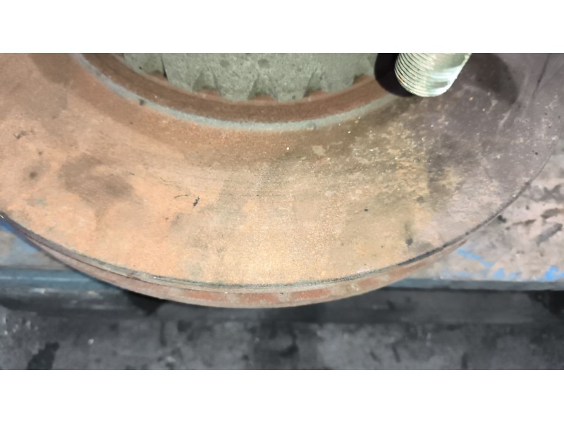 Recambio de buje delantero para volvo trucks b12b referencia OEM IAM 20567114  