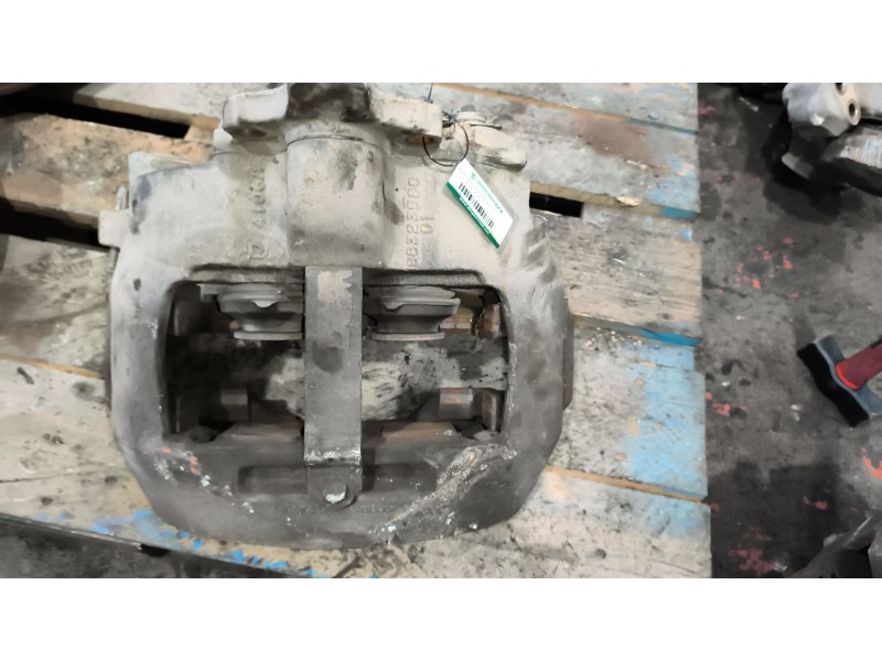 Recambio de pinza freno delantera derecha para volvo trucks b12b referencia OEM IAM 20424075  