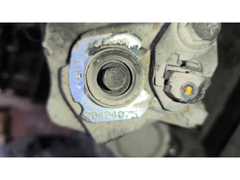 Recambio de pinza freno delantera derecha para volvo trucks b12b referencia OEM IAM 20424075  