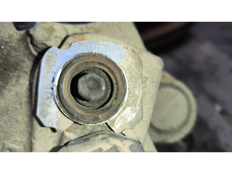 Recambio de pinza freno delantera izquierda para volvo trucks b12b referencia OEM IAM 20424074  