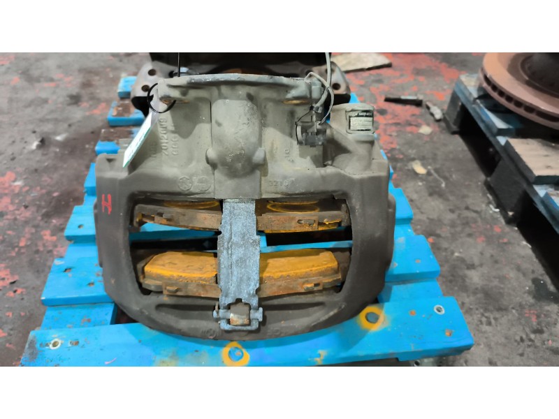 Recambio de pinza freno delantera izquierda para daf xf 106 480 referencia OEM IAM 1862291 K059175 