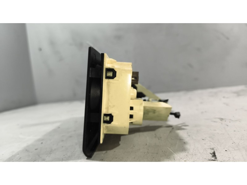 Recambio de mando calefaccion / aire acondicionado para renault magnum ab 2005 12.8 diesel referencia OEM IAM 5010290297  