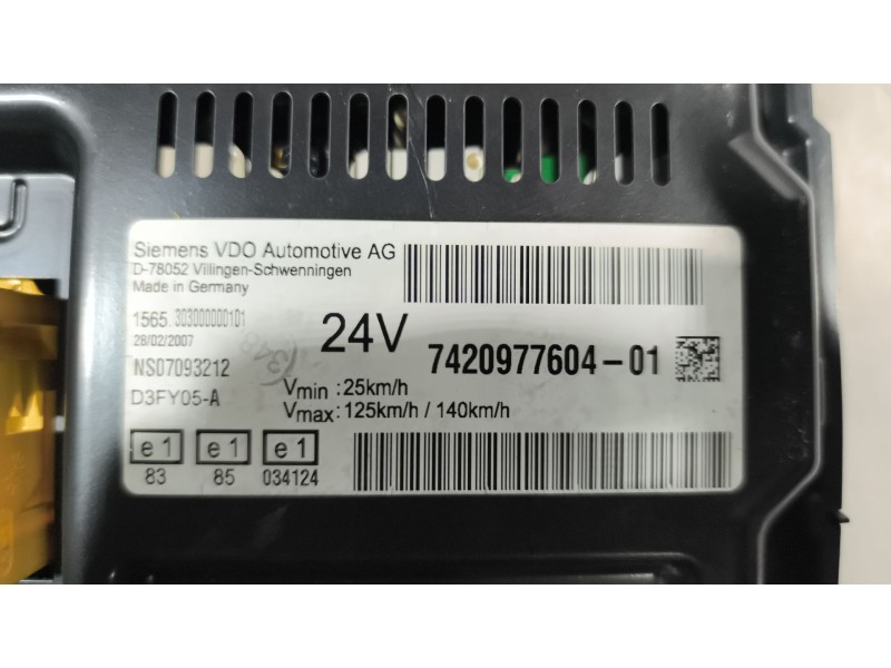 Recambio de cuadro instrumentos para renault magnum ab 2005 12.8 diesel referencia OEM IAM 7420977604  