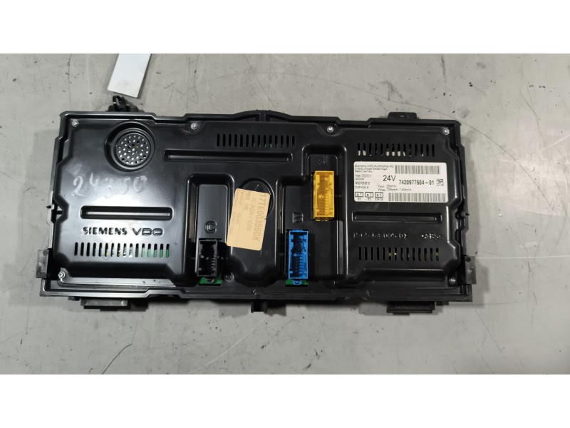 Recambio de cuadro instrumentos para renault magnum ab 2005 12.8 diesel referencia OEM IAM 7420977604  