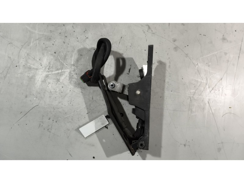 Recambio de pedal acelerador para renault magnum ab 2005 12.8 diesel referencia OEM IAM 7482492415  