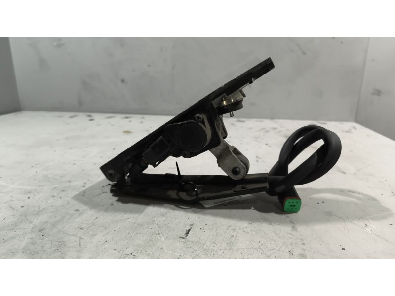 Recambio de pedal acelerador para renault magnum ab 2005 12.8 diesel referencia OEM IAM 7482492415  
