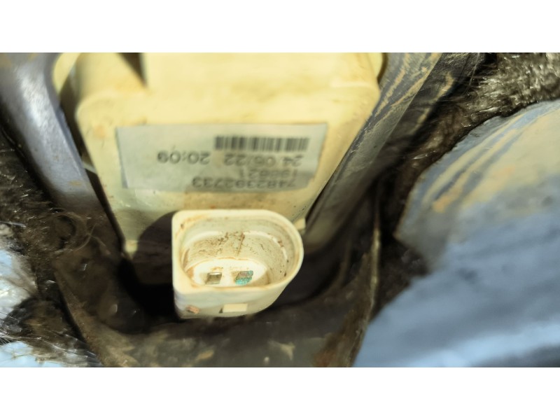 Recambio de chapa cubrecatalizador para renault serie t 12.8 diesel referencia OEM IAM 7421937403  