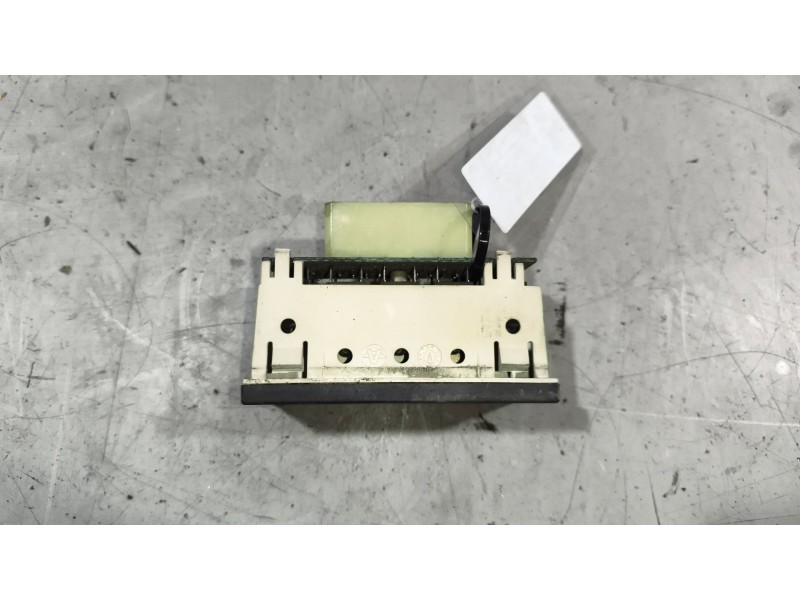 Recambio de cuadro instrumentos para iveco eurocargo 5.9 diesel referencia OEM IAM 98474380  