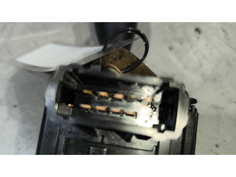 Recambio de mando intermitentes para renault magnum ab 2005 12.8 diesel referencia OEM IAM 5010589561  