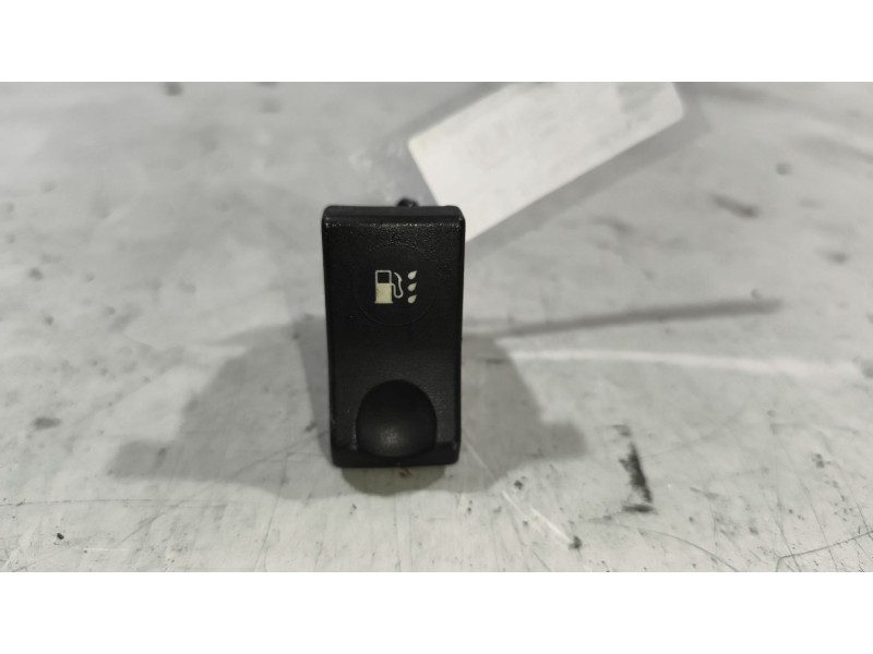 Recambio de interruptor para renault magnum ab 2005 12.8 diesel referencia OEM IAM 5010589021  