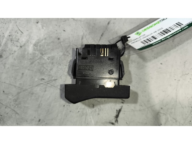Recambio de interruptor para renault magnum ab 2005 12.8 diesel referencia OEM IAM 5010589024  