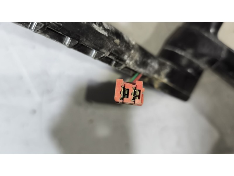 Recambio de brazo retrovisor derecho para renault magnum ab 2005 12.8 diesel referencia OEM IAM   