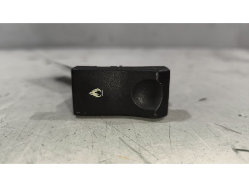 Recambio de interruptor para renault magnum ab 2005 12.8 diesel referencia OEM IAM 5010480359  