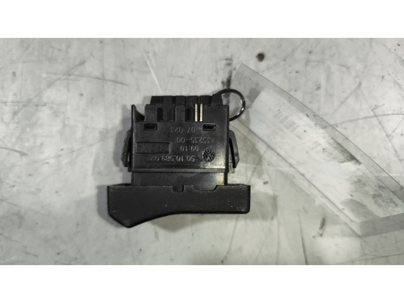 Recambio de interruptor para renault magnum ab 2005 12.8 diesel referencia OEM IAM 5010589022  