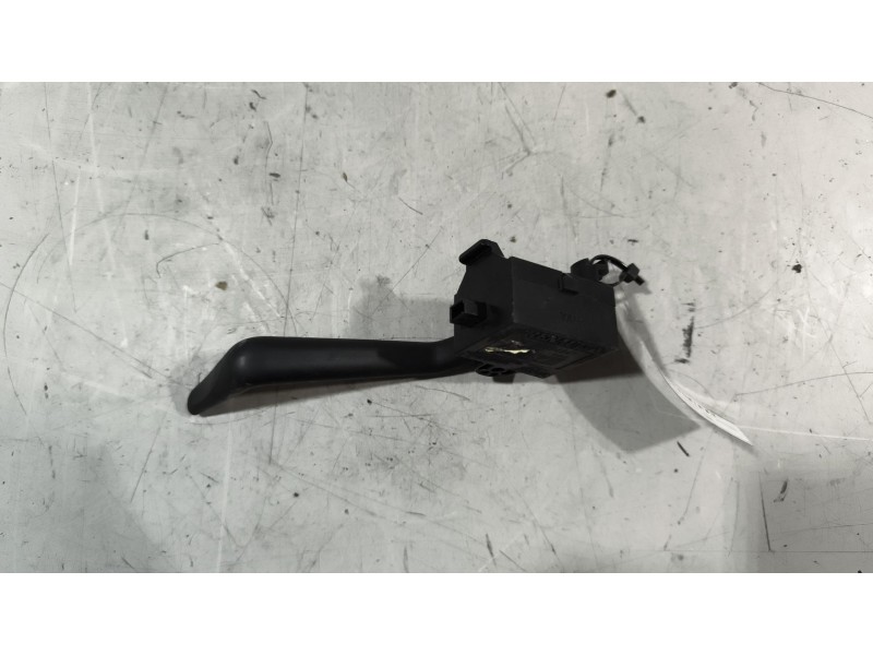 Recambio de mando intarder para renault magnum ab 2005 12.8 diesel referencia OEM IAM 7420864647  