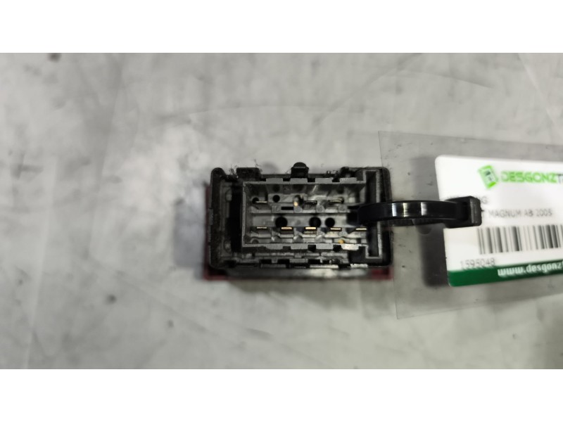 Recambio de warning para renault magnum ab 2005 12.8 diesel referencia OEM IAM 5010306848  