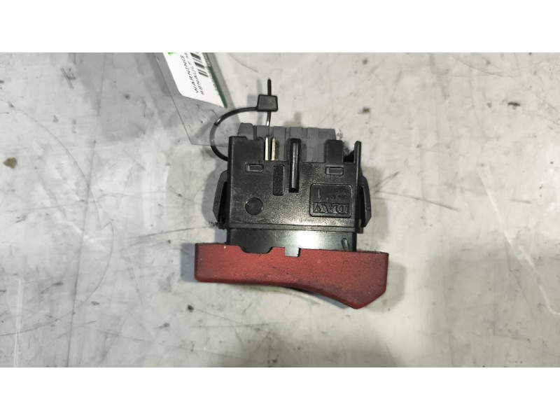 Recambio de warning para renault magnum ab 2005 12.8 diesel referencia OEM IAM 5010306848  