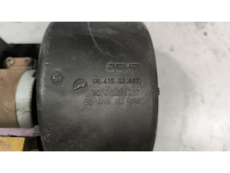 Recambio de motor calefaccion para volvo fm 12 asta 2001 12.1 diesel (d12d340) referencia OEM IAM 3090905  