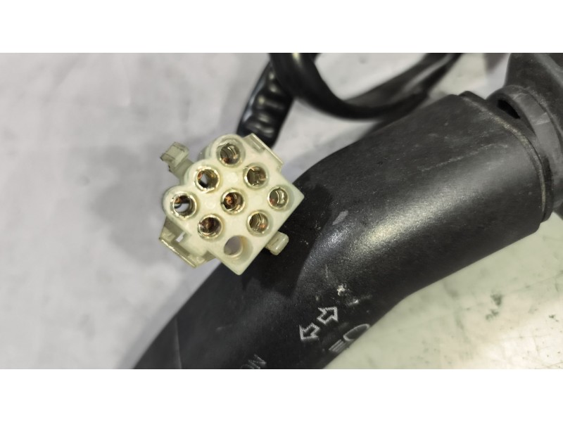 Recambio de mando intermitentes para scania serie 4 (p/r 164 l) 15.6 diesel referencia OEM IAM 1402449  