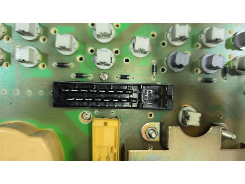 Recambio de cuadro instrumentos para scania serie 4 (p/r 164 l) 15.6 diesel referencia OEM IAM 1431962  