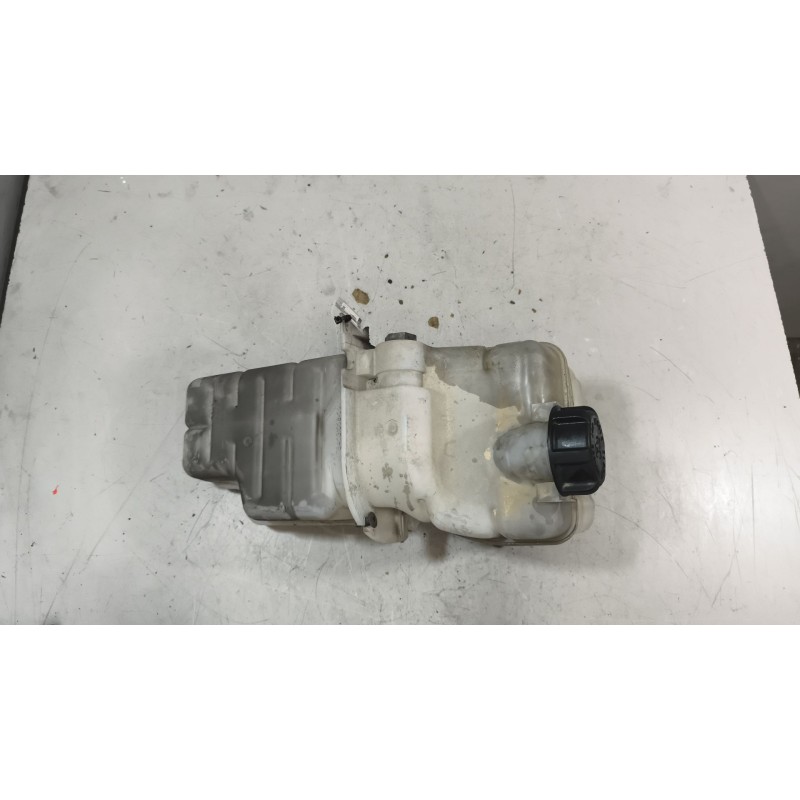 Recambio de deposito expansion para scania serie 4 (p/r 164 l) 15.6 diesel referencia OEM IAM 2401668  