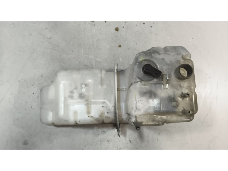 Recambio de deposito expansion para scania serie 4 (p/r 164 l) 15.6 diesel referencia OEM IAM 2401668  