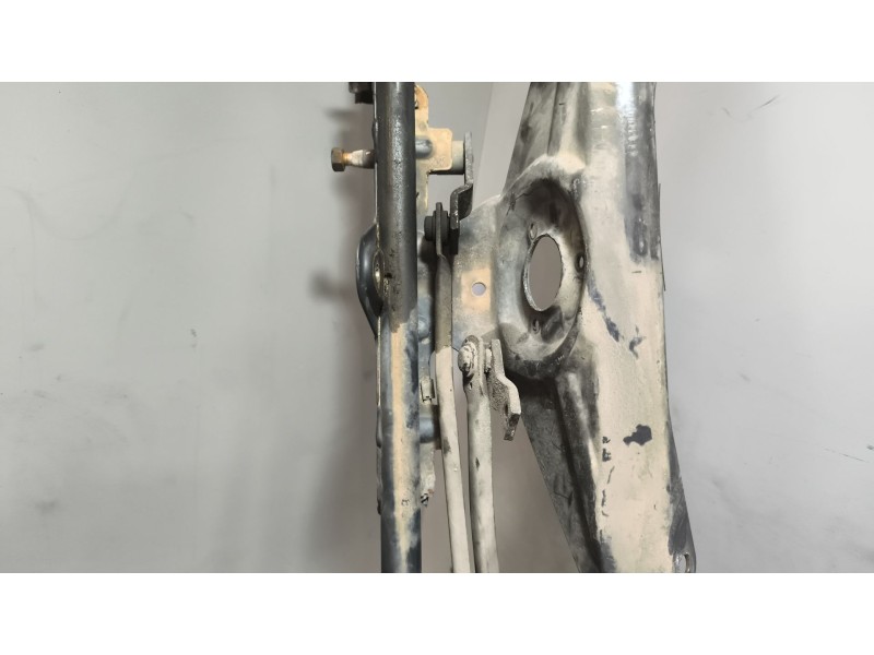 Recambio de articulacion limpia delantero para scania serie 4 (p/r 164 l) 15.6 diesel referencia OEM IAM   