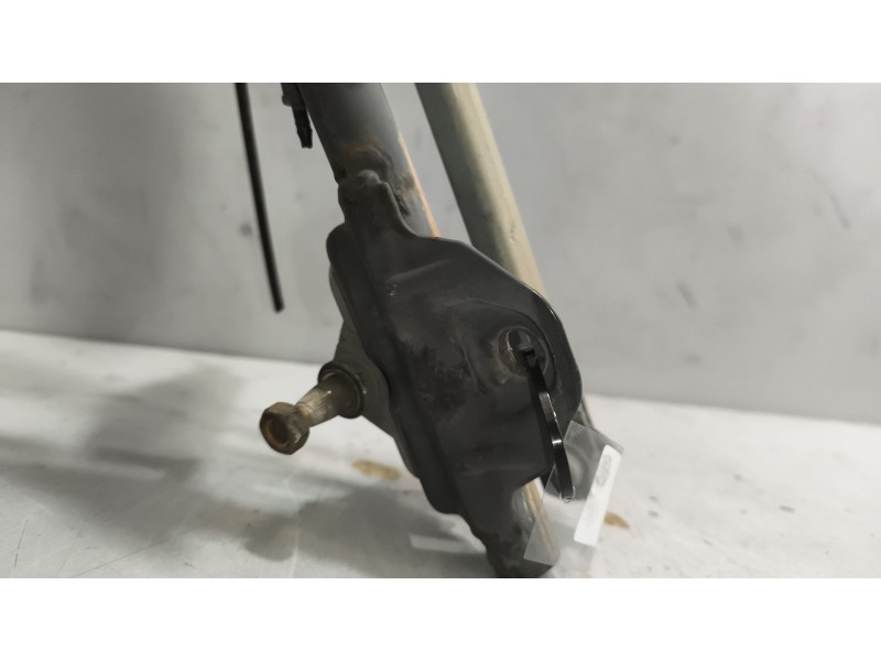 Recambio de articulacion limpia delantero para scania serie 4 (p/r 164 l) 15.6 diesel referencia OEM IAM   