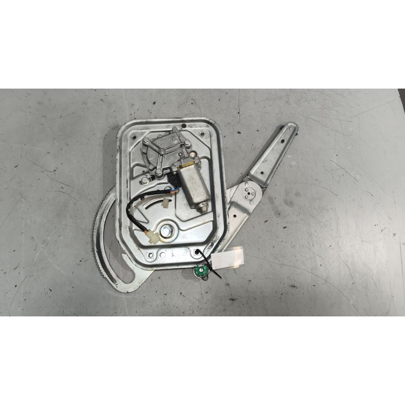 Recambio de elevalunas delantero izquierdo para scania serie 4 (p/r 164 l) 15.6 diesel referencia OEM IAM   