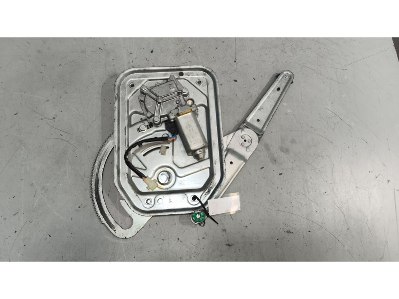 Recambio de elevalunas delantero izquierdo para scania serie 4 (p/r 164 l) 15.6 diesel referencia OEM IAM   